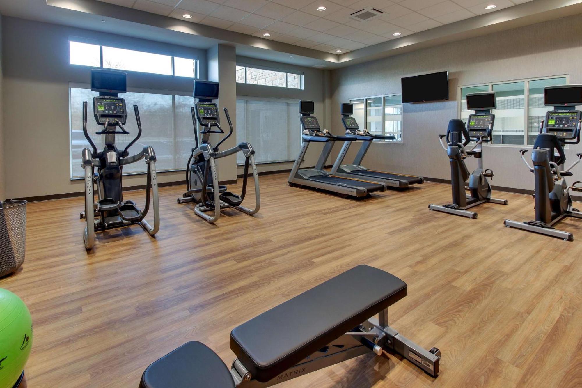 Drury Inn & Suites Cleveland Beachwood Kültér fotó