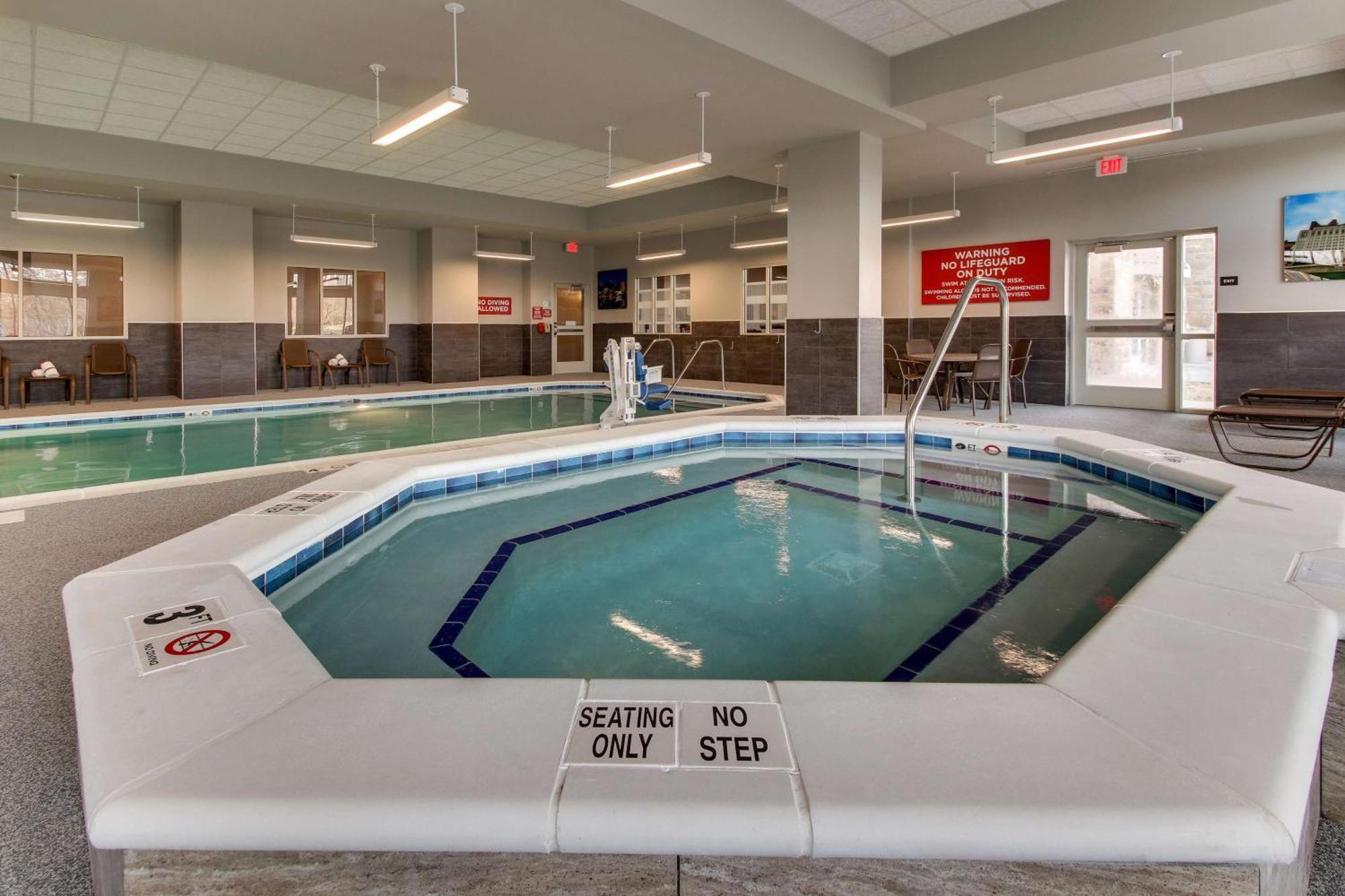 Drury Inn & Suites Cleveland Beachwood Kültér fotó