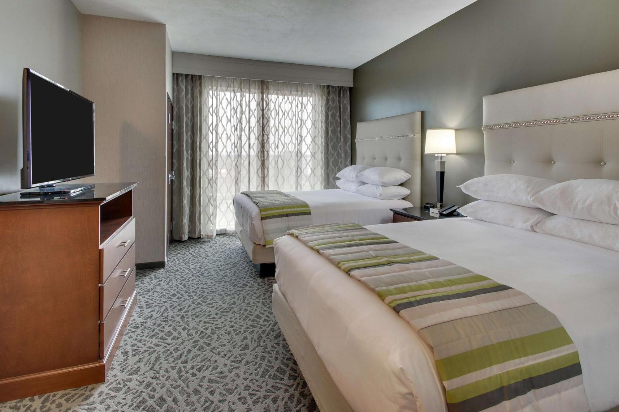 Drury Inn & Suites Cleveland Beachwood Kültér fotó