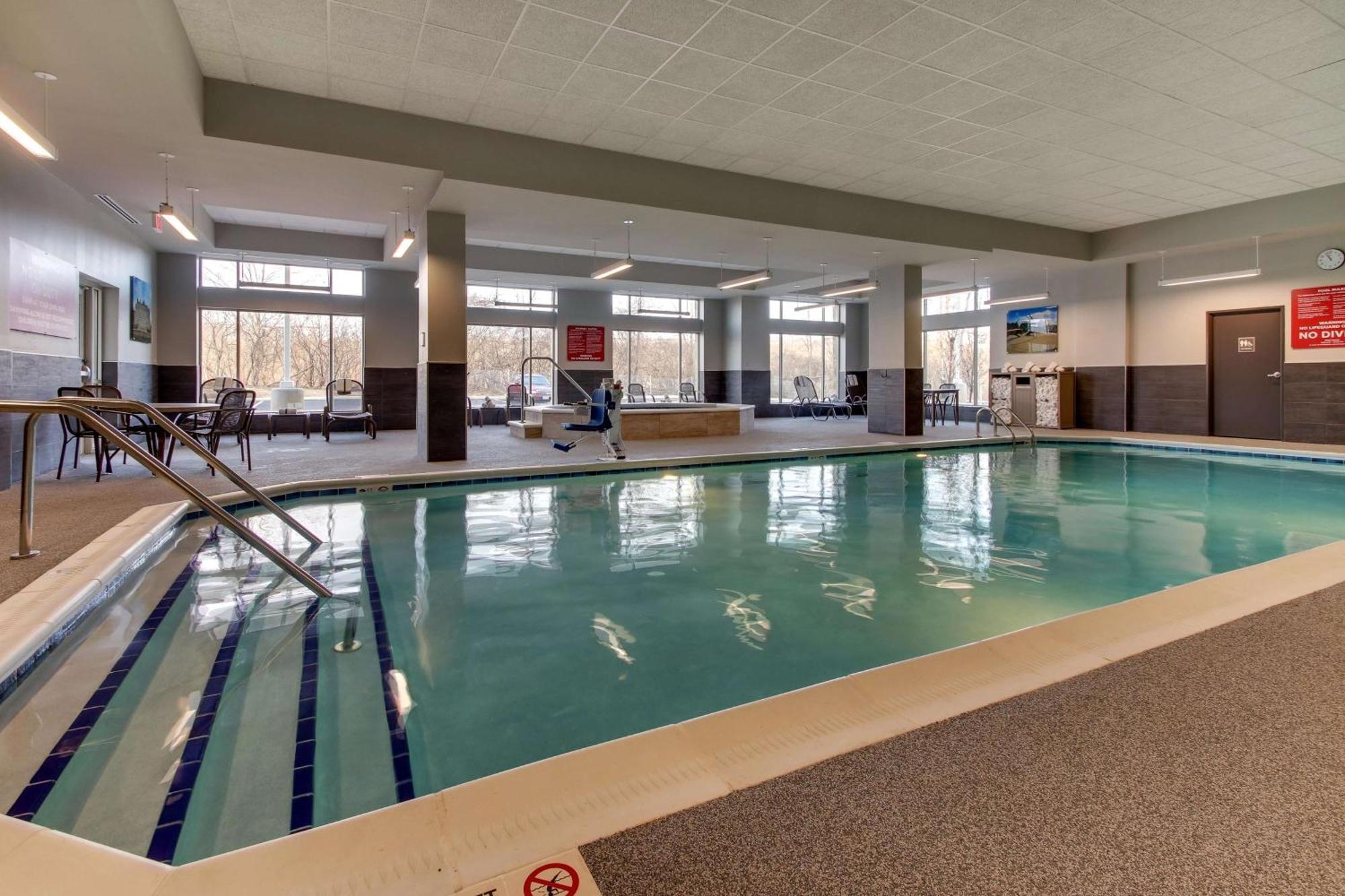 Drury Inn & Suites Cleveland Beachwood Kültér fotó