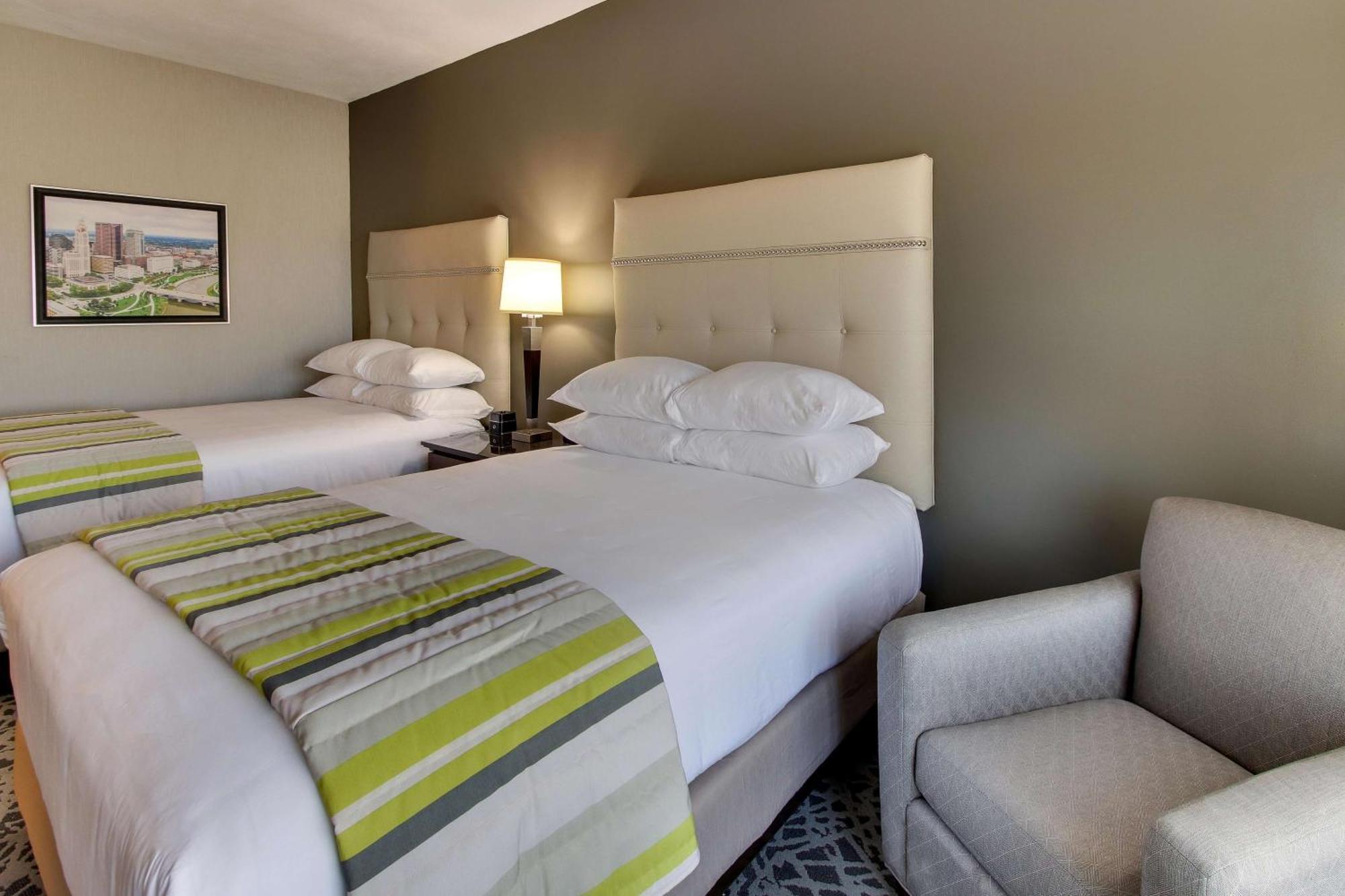 Drury Inn & Suites Cleveland Beachwood Kültér fotó
