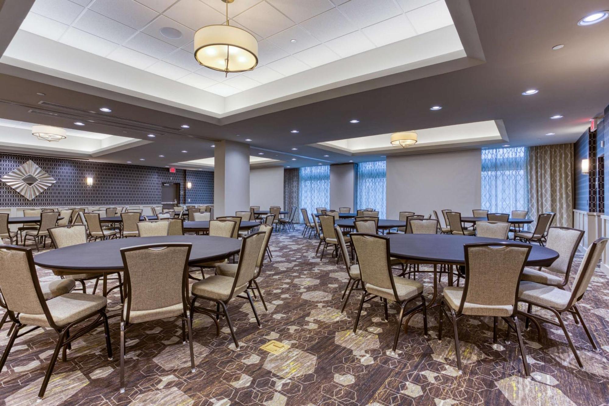 Drury Inn & Suites Cleveland Beachwood Kültér fotó
